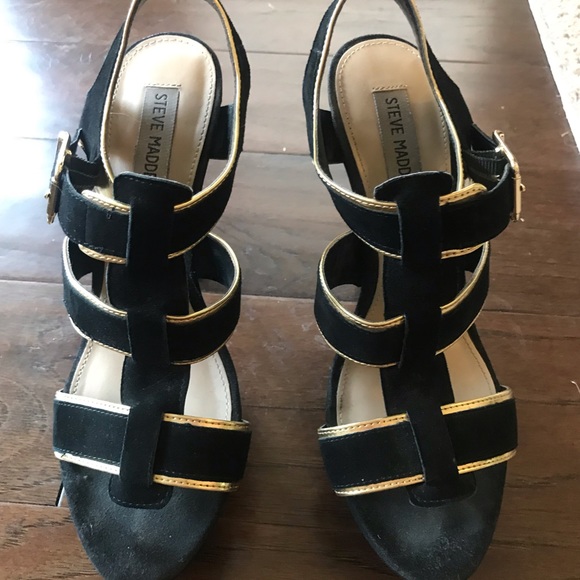 Black/Gold Steve Madden Heels - Picture 3 of 3